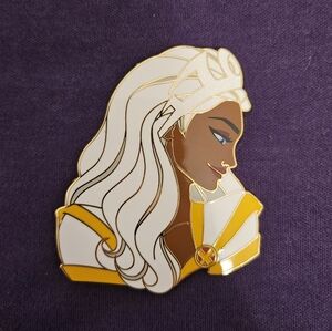 "Crown Series White Storm" by Archibald Pins